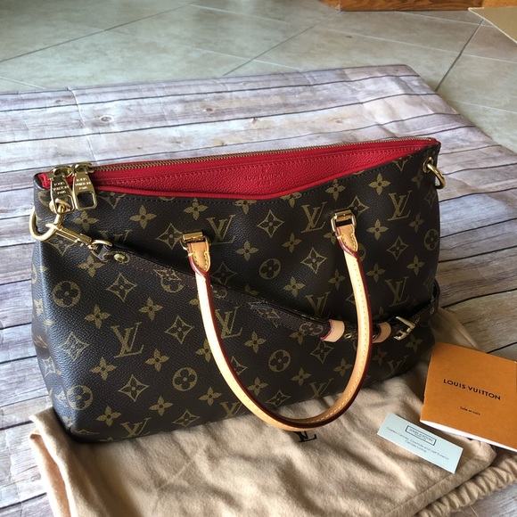 Louis Vuitton Handbags - Louis Vuitton Pallas BB handbag W/adjustable strap